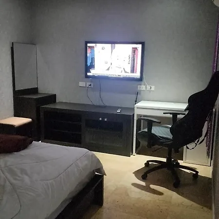 Royal Hill Luxurious Spacious 2 Bedrooms 2 Baths 100sqm Wi-fi Pattaya