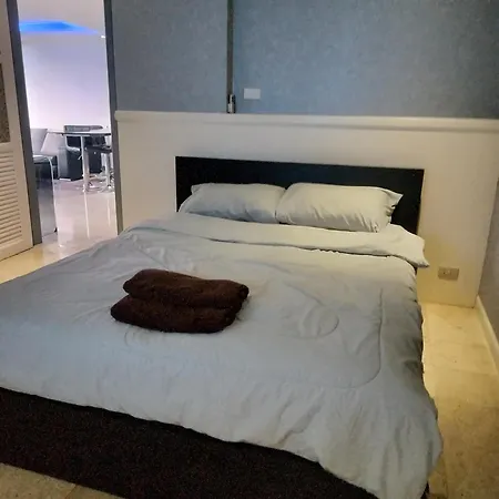 Apartment Royal Hill Luxurious Spacious 2 Bedrooms 2 Baths 100sqm Wi-fi Pattaya