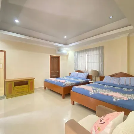 Villa Wst 1km,2moon Villa,5br,bbq,slider,karaoke