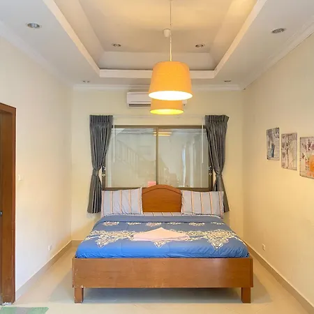 Wst 1km,2moon Villa,5br,bbq,slider,karaoke Villa *