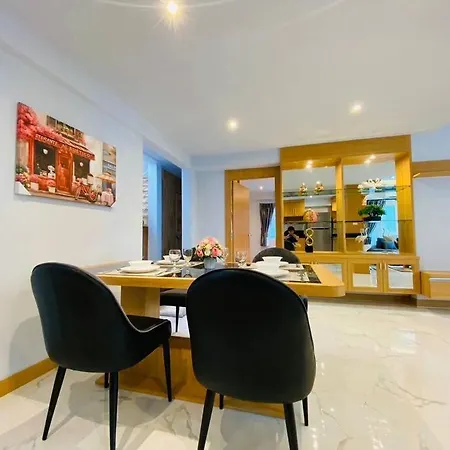 House- 171, Private Pool 4 Bed5bath Near Walking St, Bbq วิลล่า *