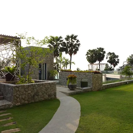 Oceanfront Luxury In With Private And Inifinity Pool - Not A 30 Day Minimum Apartment