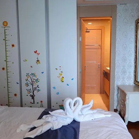 Apartment Oceanfront Luxury In With Private And Inifinity Pool - Not A 30 Day Minimum Pattaya