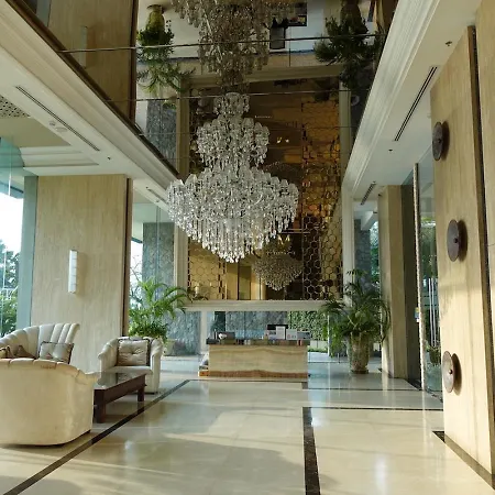 Oceanfront Luxury In With Private And Inifinity Pool - Not A 30 Day Minimum * Pattaya