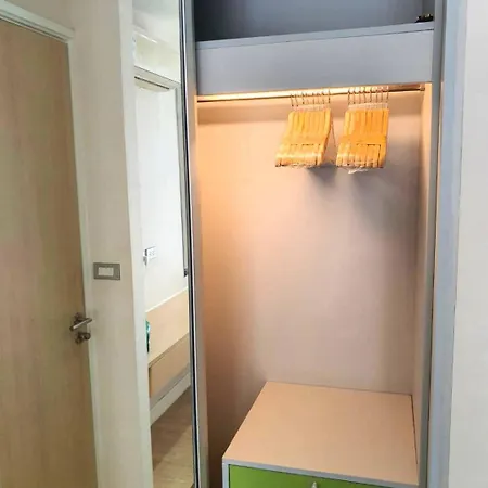 Grande Caribbean Guestroom