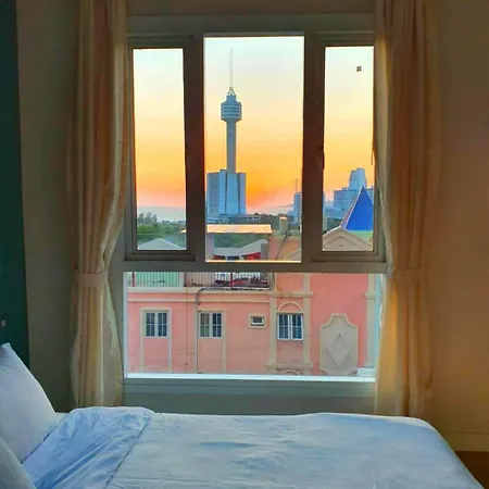 Grande Caribbean Guestroom *