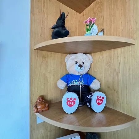 Apartment View Sea看海观景公寓 机场巴士站隔壁 出门双条车到芭提雅海滩、步行街和各㬌点 Pattaya