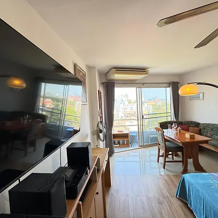 View Sea看海观景公寓 机场巴士站隔壁 出门双条车到芭提雅海滩、步行街和各㬌点 Apartment Pattaya