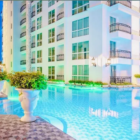 Center Luxurious Garden 2 *