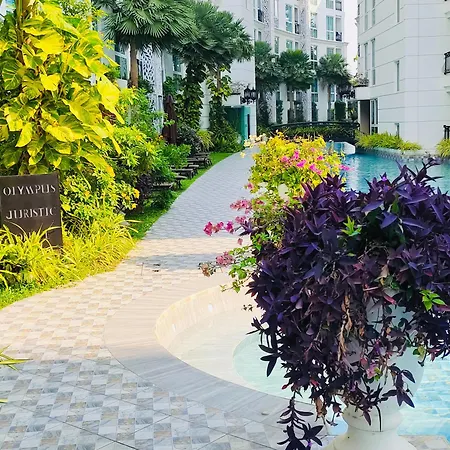 Apartment Center Luxurious Garden 2 Pattaya