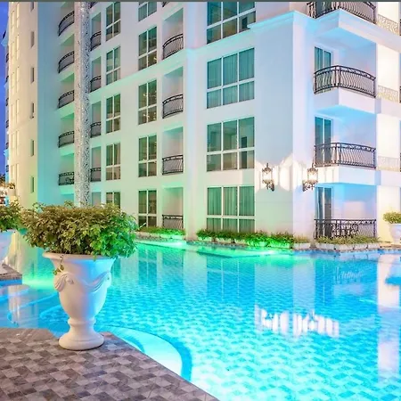 Apartment Center Luxurious Garden 1 *