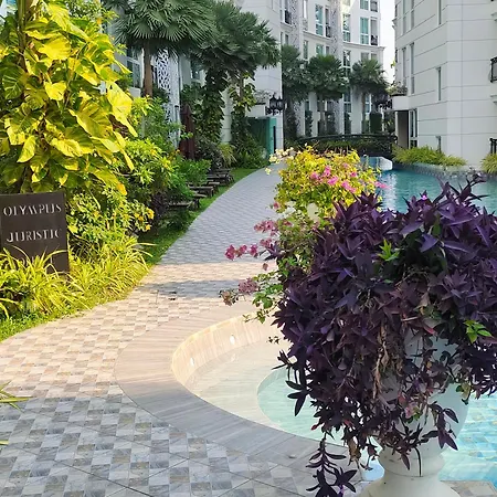 Center Luxurious Garden 1 Apartment *