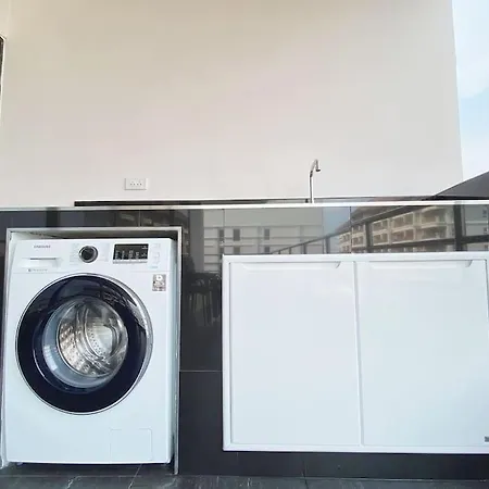 Apartment Moderne Og Delikat Pa Stranden I Jomtien