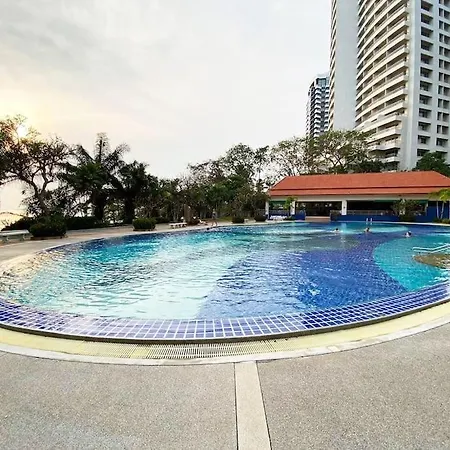 Moderne Og Delikat Pa Stranden I Jomtien Apartment *
