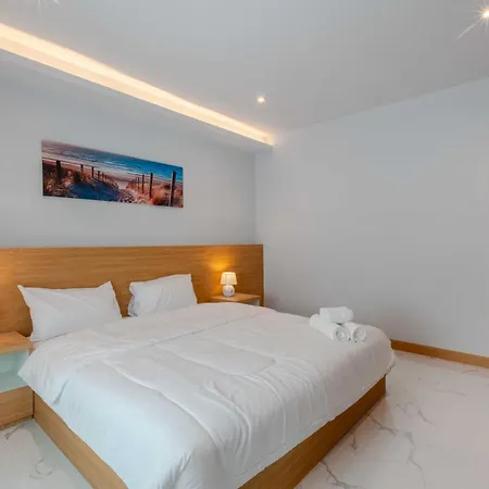 Aura 4卧5卫独栋泳池别墅近walking St. Pattaya
