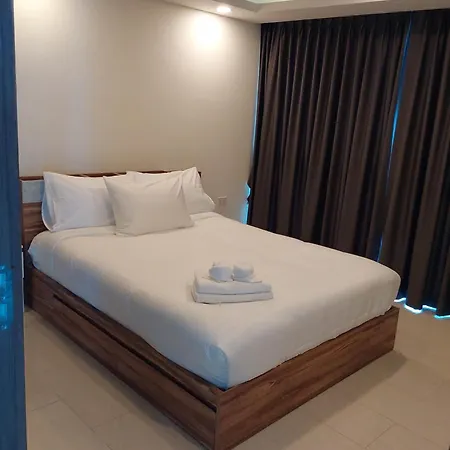 Grand Avenue, 2 Bed-/ 2 Bathroom, 70 Sqm, Pool View *