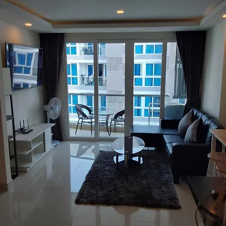 Grand Avenue, 2 Bed-/ 2 Bathroom, 70 Sqm, Pool View Pattaya