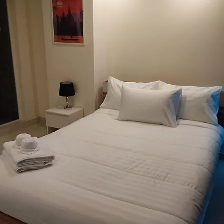 Grand Avenue, 2 Bed-/ 2 Bathroom, 70 Sqm, Pool View Pattaya