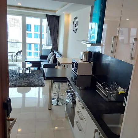 Grand Avenue, 2 Bed-/ 2 Bathroom, 70 Sqm, Pool View อพาร์ทเม้น