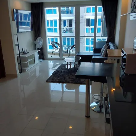 Grand Avenue, 2 Bed-/ 2 Bathroom, 70 Sqm, Pool View Pattaya