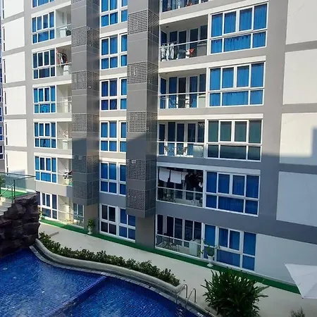 Grand Avenue Pattaya, Luxury Condo, 50sqm, Pool View อพาร์ทเม้น