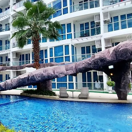 Grand Avenue, 2 Bed-/ 2 Bathroom, 70 Sqm, Pool View อพาร์ทเม้น