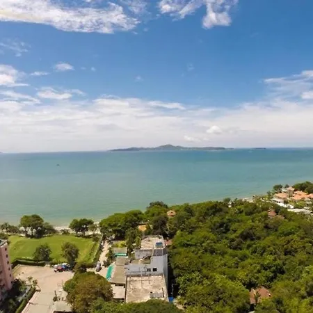 Pratamnak Luxury Condo, Golf, Ocean View *
