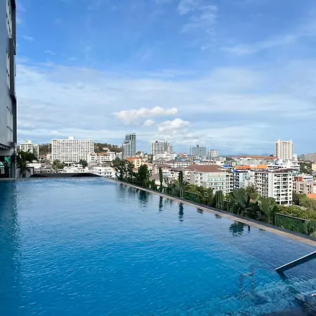 Pratamnak Luxury Condo, Golf, Ocean View * Pattaya