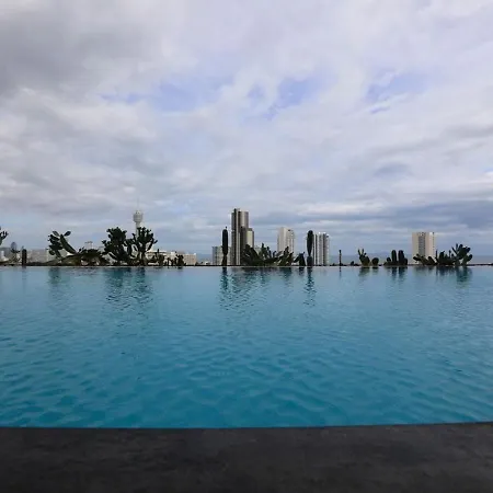 Apartment Pratamnak Luxury Condo, Golf, Ocean View Pattaya