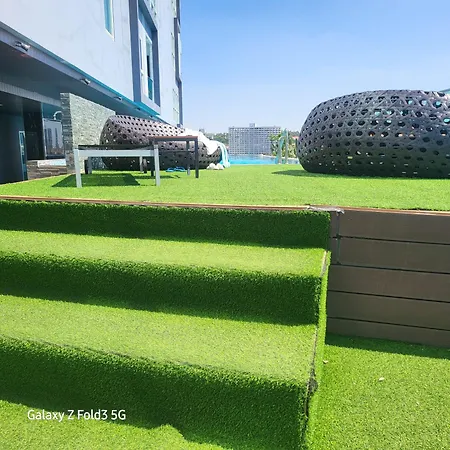 Pratamnak Luxury Condo, Golf, Ocean View Apartment Pattaya