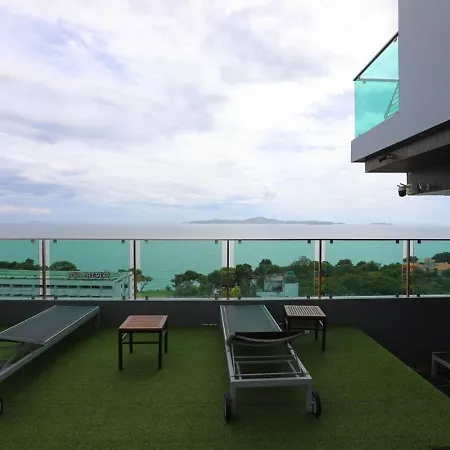 Pratamnak Luxury Condo, Golf, Ocean View *