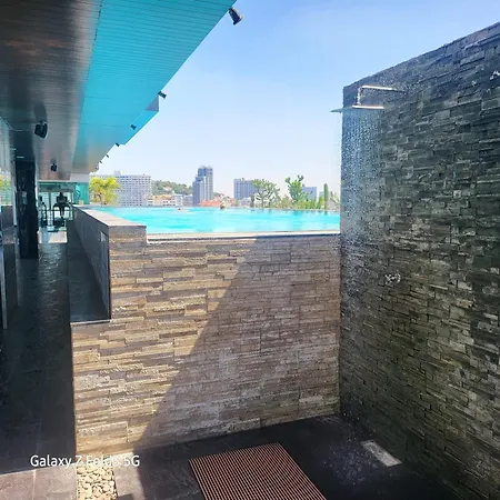 Pratamnak Luxury Condo, Golf, Ocean View Apartment *