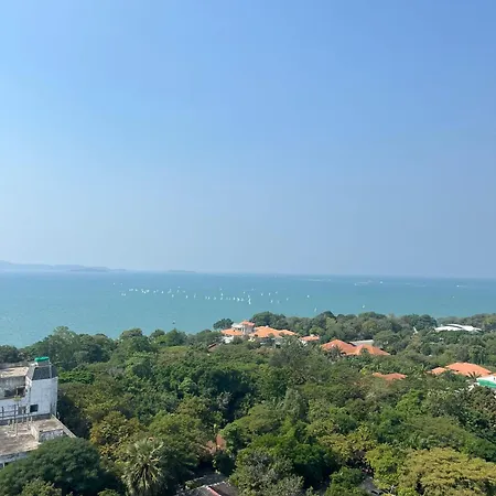 Pratamnak Luxury Condo, Golf, Ocean View *