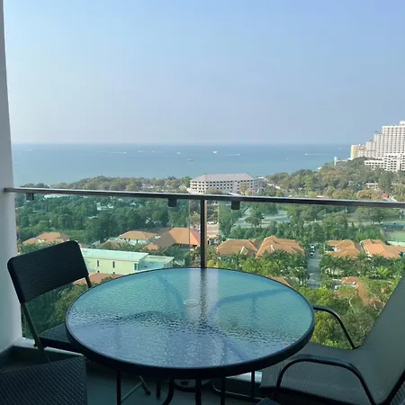 Apartment Pratamnak Luxury Condo, Golf, Ocean View Pattaya