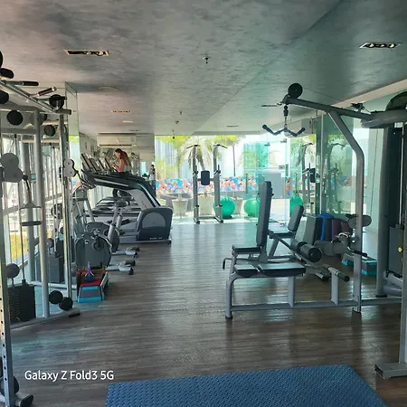 Pratamnak Luxury Condo, Golf, Ocean View * Pattaya