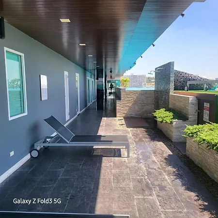 Apartment Pratamnak Luxury Condo, Golf, Ocean View *