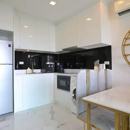 Pratamnak Luxury Condo, Golf, Ocean View Apartment