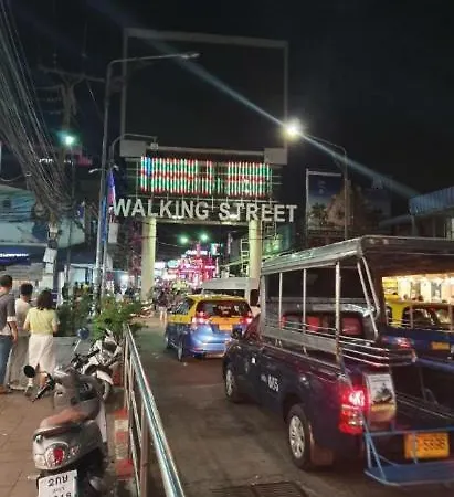 Luxury Semi-2bed Pool Near & Walking Street! Pattaya