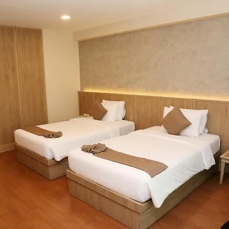 Crystal Palace Luxury Hotel 5*