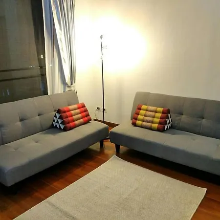 Deluxe Pool Close To And Walking Street!