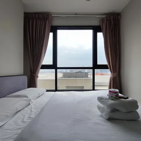 Sea View Rooftop Pool อพาร์ทเม้น Pattaya