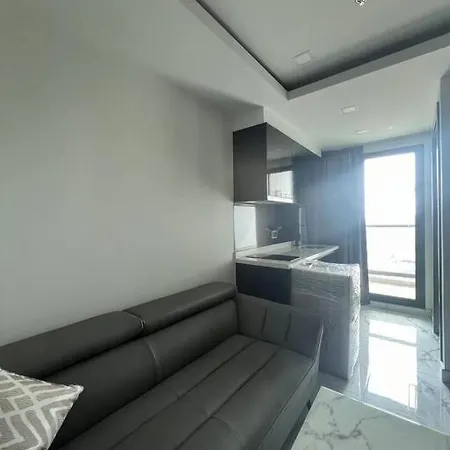 秘狗公寓arcadia Millennium Tower * Pattaya