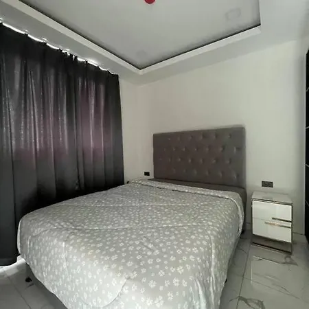 秘狗公寓arcadia Millennium Tower Apartment Pattaya