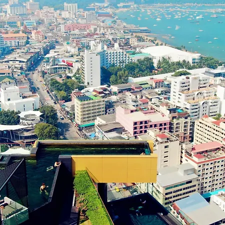 Edge Sea View อพาร์ทเม้น Pattaya