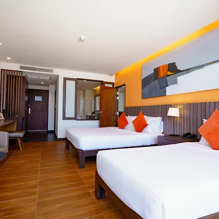 โรงแรม J