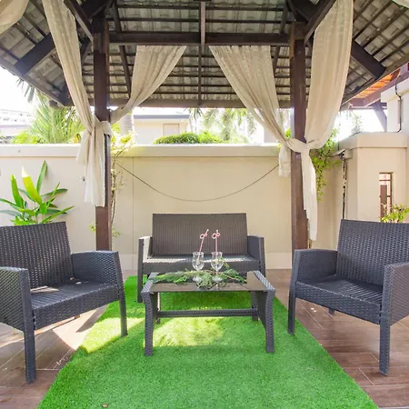 3Br Bali Style Privatepool Villa Near Main Road Large Pool Villa