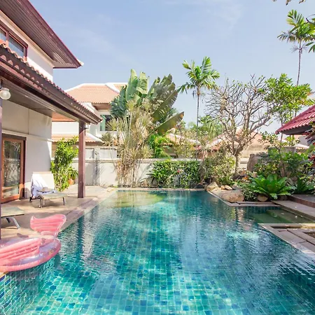 Villa 3Br Bali Style Privatepool Villa Near Main Road Large Pool