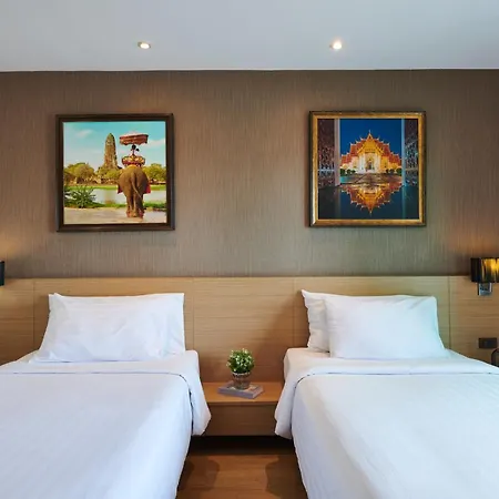 Adelphi โรงแรม 4*
