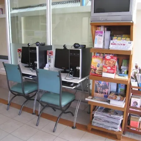 New Nikom Court Apartment