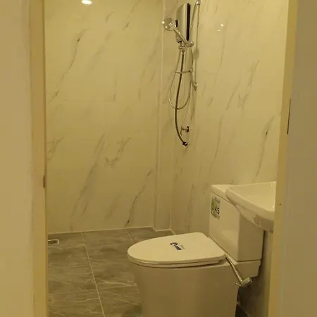 Apartment Aura Place *
